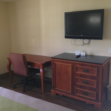 Red Carpet Inn - New Brunswick Extérieur photo