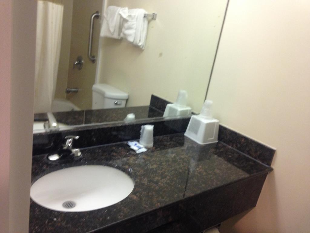 Red Carpet Inn - New Brunswick Extérieur photo